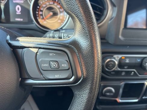 Used 2023 Jeep Wrangler Sport image 12