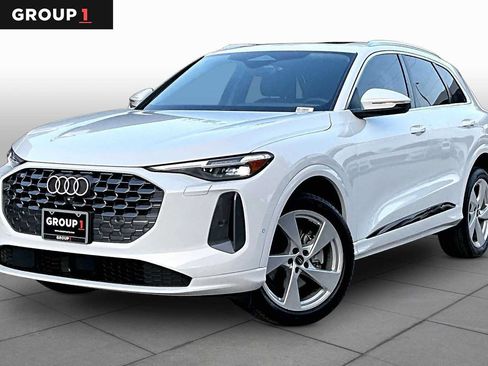 Used 2025 Audi Q5 Premium Plus w/ Premium Plus AWD/4WD image 1