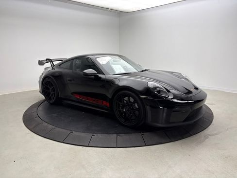 Certified 2025 Porsche 911 GT3 RWD image 9