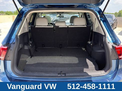Used 2019 Volkswagen Tiguan SE w/ Panoramic Sunroof Package FWD image 6