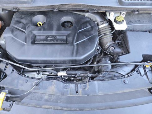 Used 2017 Ford Escape SE image 30