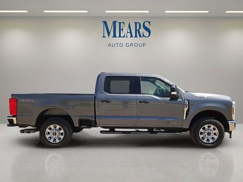 Used 2024 Ford F250 XLT image 6