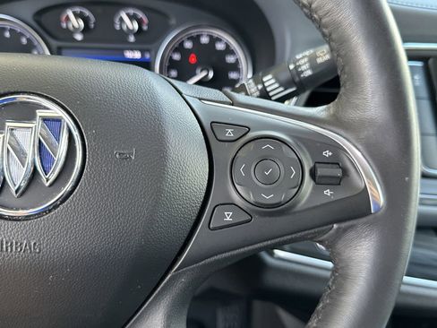 Used 2021 Buick Enclave Essence FWD image 21