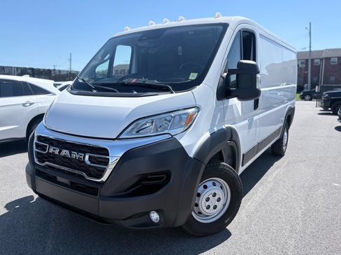 Used 2023 RAM ProMaster 2500 FWD image 1