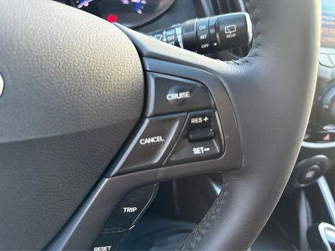 Used 2015 Hyundai Veloster Turbo image 30