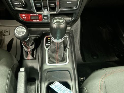 Certified 2020 Jeep Wrangler Unlimited Rubicon image 18