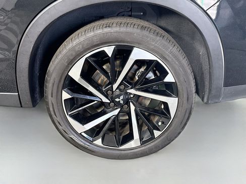 Used 2022 Mitsubishi Outlander SE image 37