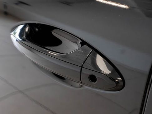 Used 2023 INFINITI QX60 Sensory w/ Vision Package FWD image 10