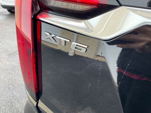 Used 2025 Cadillac XT6 Luxury w/ LPO, Floor Liner Package image 13