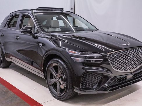 Certified 2025 Genesis GV70 3.5T Sport w/ Sport Advanced Package image 5