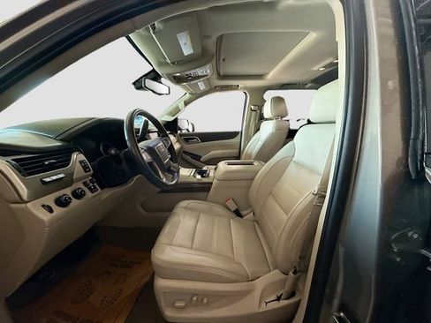 Used 2019 GMC Yukon XL Denali image 23