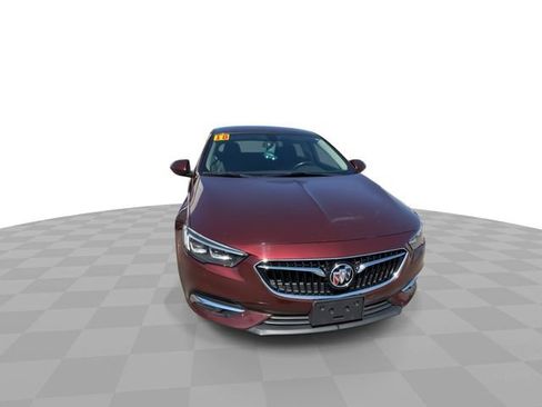 Certified 2018 Buick Regal Essence w/ Driver Confidence Package #1 AWD/4WD image 3