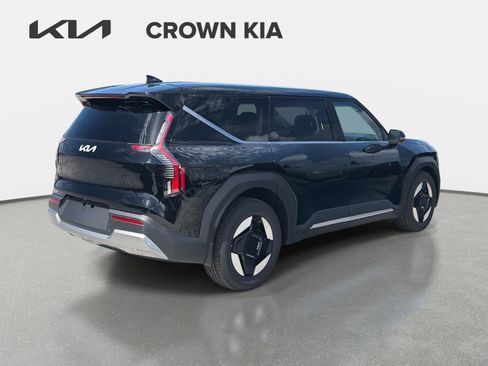 New 2026 Kia EV9 Light RWD image 5