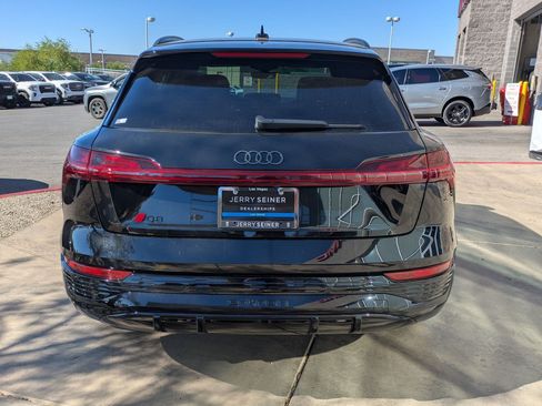 Used 2024 Audi Q8 e-tron Prestige AWD/4WD image 4