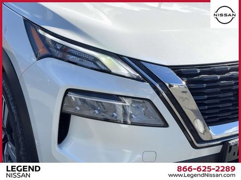 Certified 2023 Nissan Rogue SL w/ SL Premium Package image 8