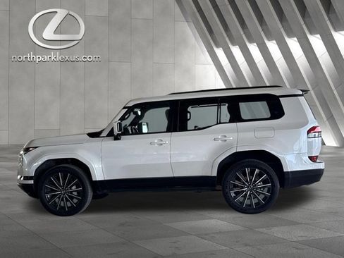 Used 2024 Lexus GX 550 w/ Accessory Package (Z1) image 1