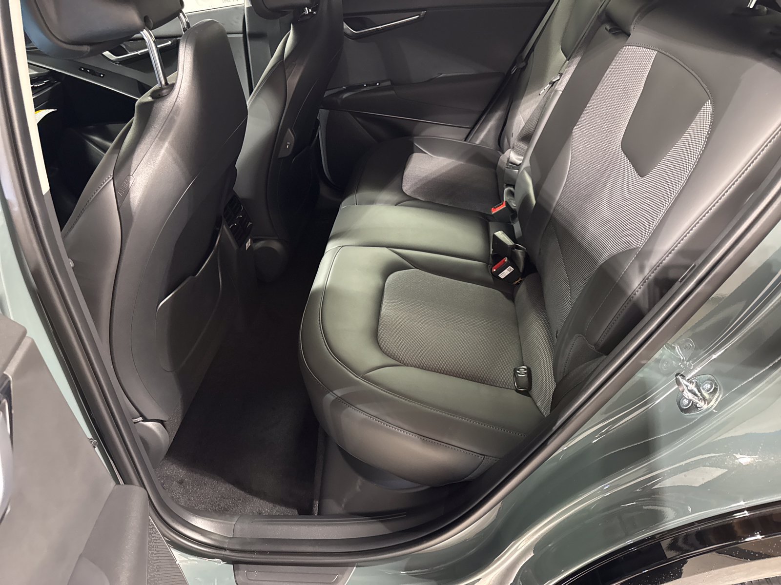 New 2026 Kia Niro Wind w/ Wind Preserve Package FWD image 5
