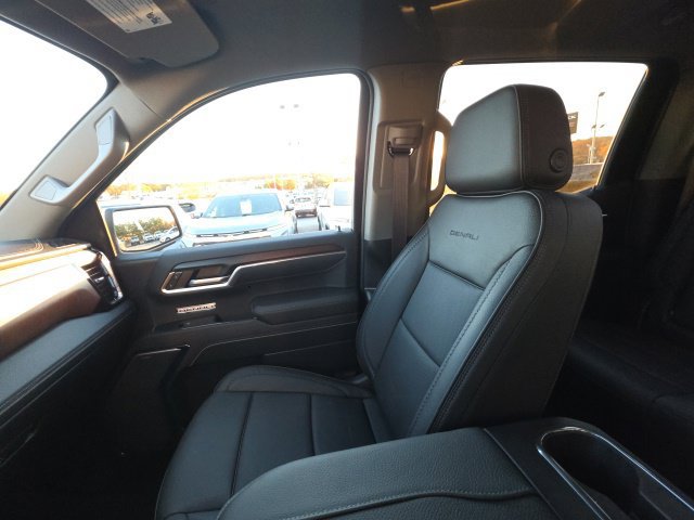 Used 2026 GMC Sierra 1500 Denali AWD/4WD image 36