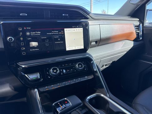 Used 2024 GMC Sierra 1500 Denali w/ Denali Reserve Package image 28