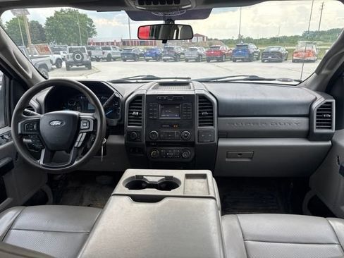 Used 2018 Ford F550 4x4 Crew Cab Super Duty image 11
