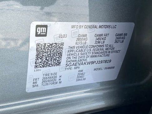 Certified 2023 Buick Enclave Essence w/ Sport Touring Edition image 25