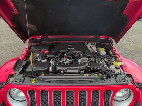 Certified 2021 Jeep Wrangler Unlimited Sahara w/ Cold Weather Group AWD/4WD image 21
