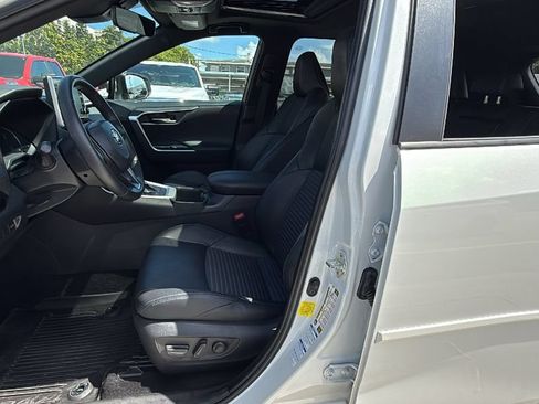 Used 2022 Toyota RAV4 XSE AWD/4WD image 24
