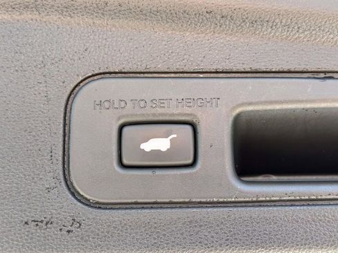 Used 2024 Acura MDX SH-AWD w/ Advance Package image 9