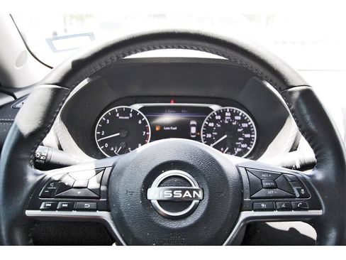 Used 2024 Nissan Sentra SV w/ All-Weather Package FWD image 9