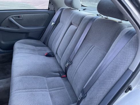 Used 2001 Toyota Camry LE image 18