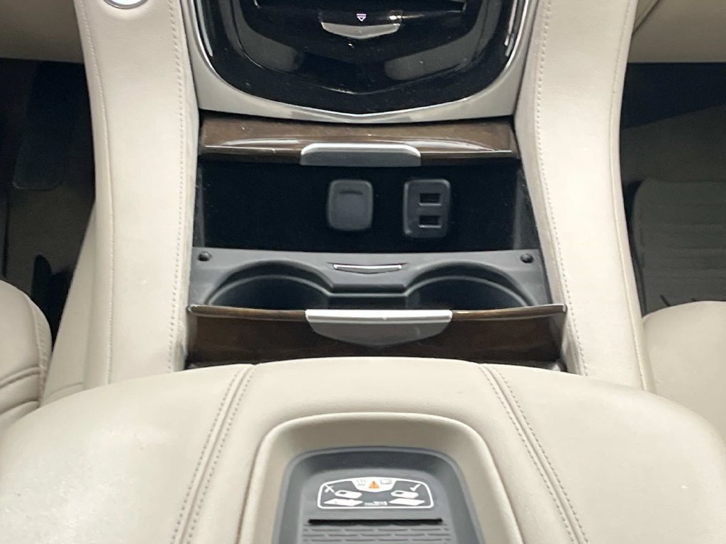 Used 2019 Cadillac Escalade Luxury RWD image 14
