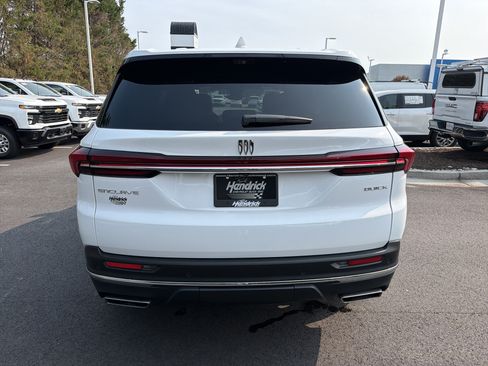 Used 2026 Buick Enclave Preferred w/ Power Package FWD image 9