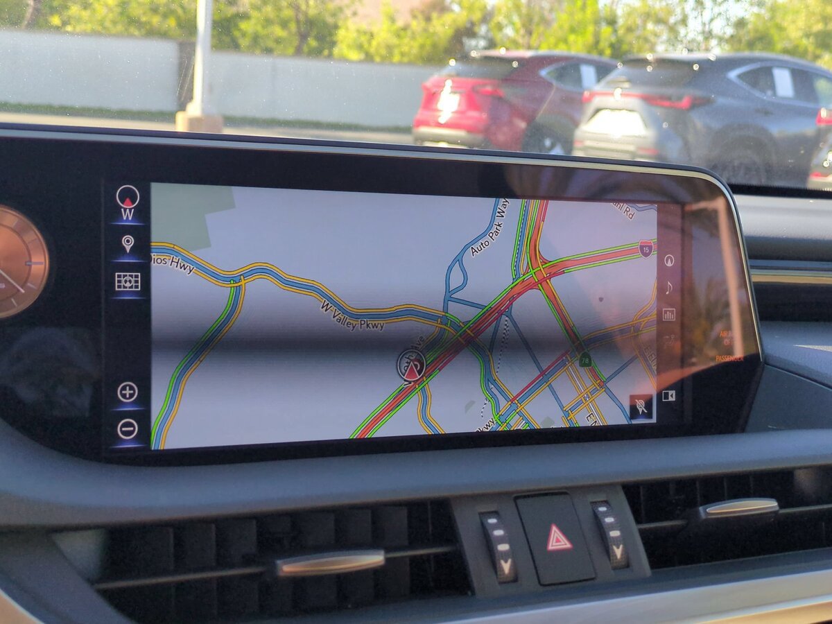 Used 2019 Lexus ES 350 w/ Premium Package FWD image 22