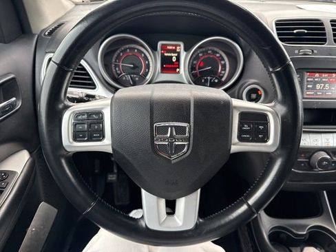 Used 2020 Dodge Journey SE w/ SE Popular Equipment Group image 22