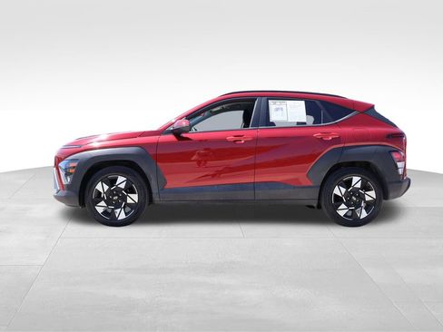 Used 2025 Hyundai Kona SEL FWD image 2