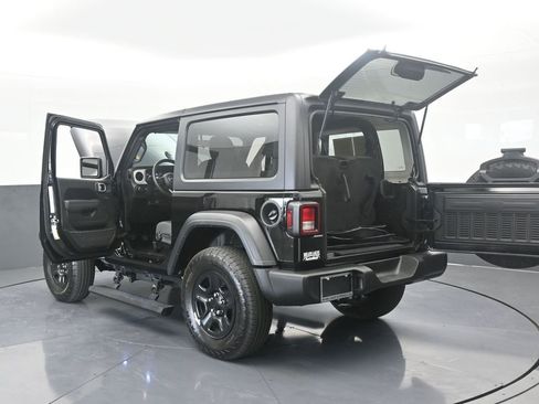 Used 2025 Jeep Wrangler Sport image 70