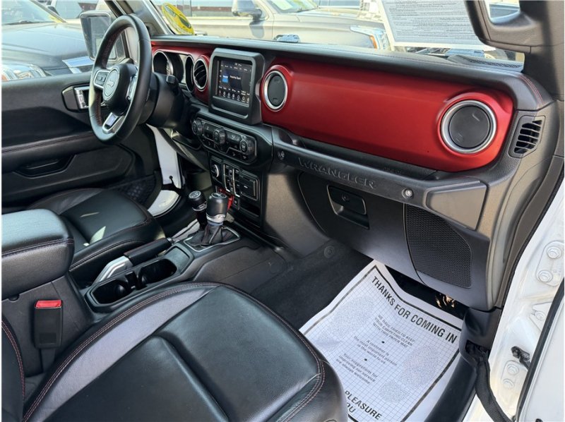 Used 2018 Jeep Wrangler Unlimited Rubicon AWD/4WD image 33