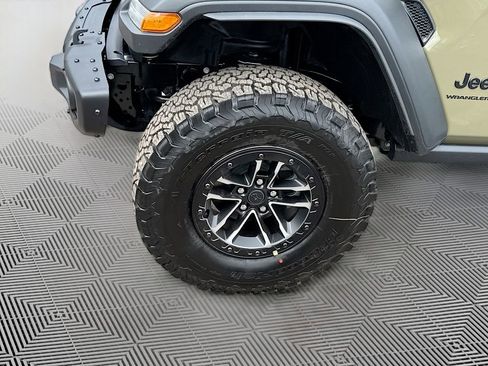 New 2026 Jeep Wrangler Unlimited Rubicon 392 w/ Quick Order Package 27X Moab AWD/4WD image 35