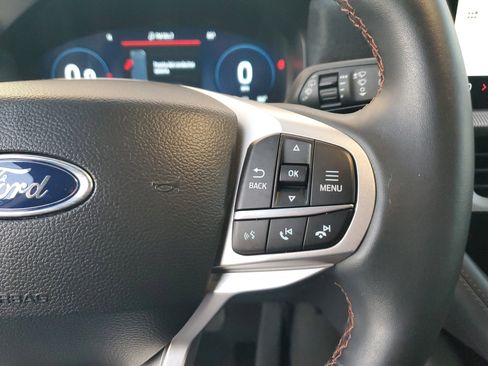 Used 2025 Ford Explorer Active image 24