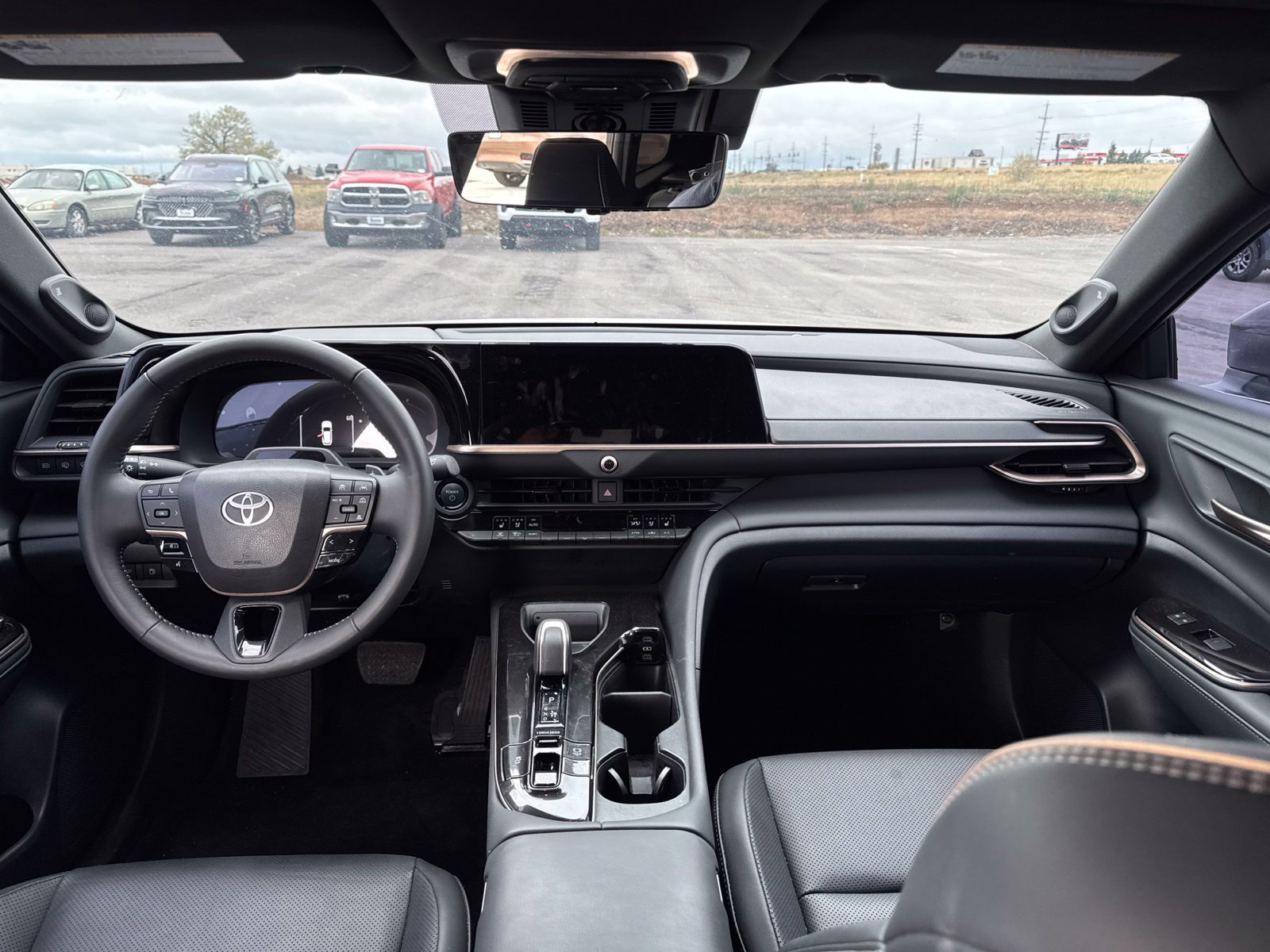 Used 2025 Toyota Crown Signia w/ Advanced Technology Package AWD/4WD image 17