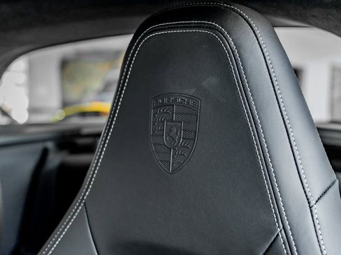 Certified 2025 Porsche 911 Targa 4 GTS AWD/4WD image 16