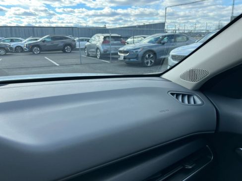 Used 2025 Kia K4 LXS image 34