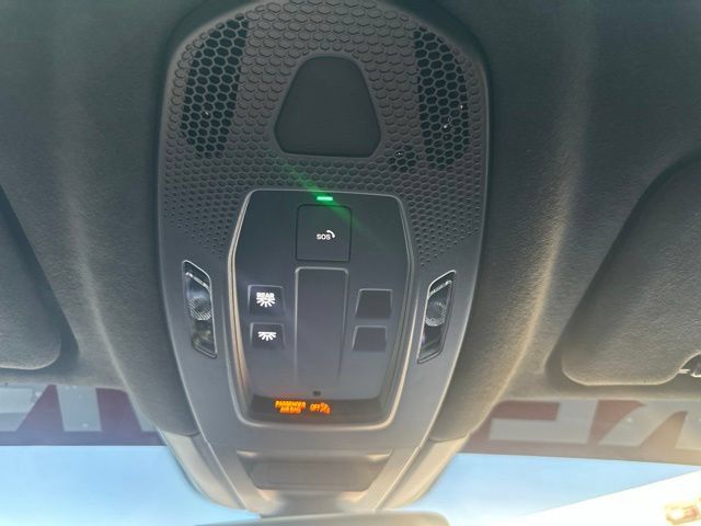 Used 2025 Porsche Cayenne GTS AWD/4WD image 20