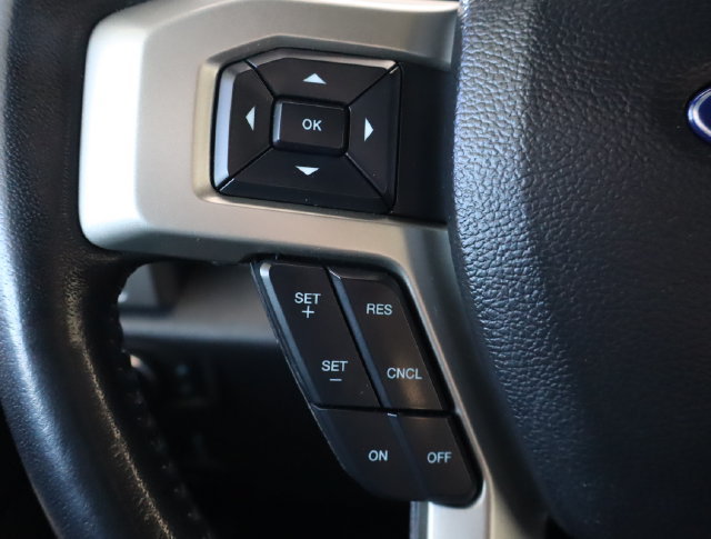 Used 2022 Ford F350 Lariat w/ Lariat Ultimate Package AWD/4WD image 27