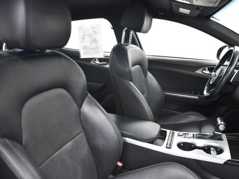 Used 2019 Kia Stinger GT image 17