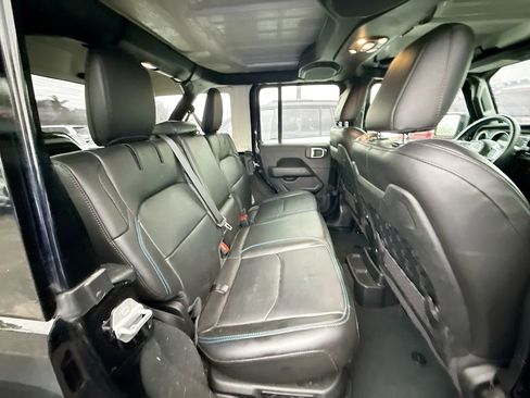 Used 2022 Jeep Wrangler Unlimited Rubicon 4xe w/ Cold Weather Group image 30