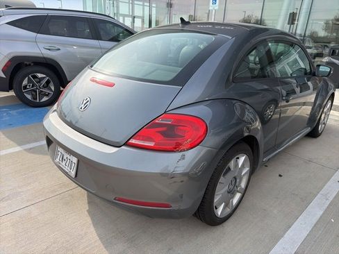 Used 2012 Volkswagen Beetle 2.5 image 3