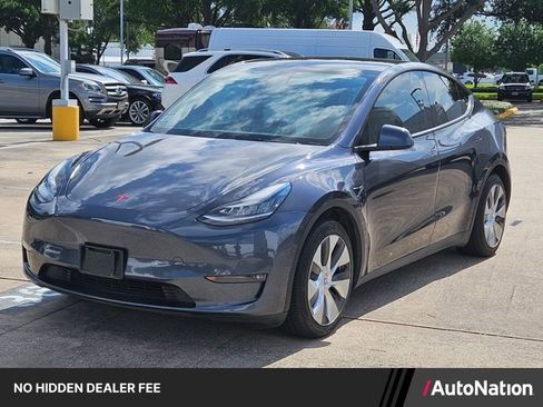 Used 2021 Tesla Model Y Long Range AWD/4WD image 1