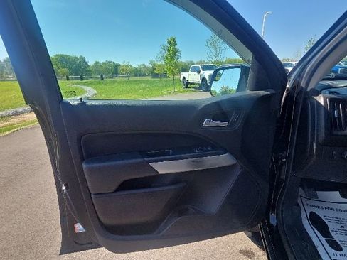 Used 2015 Chevrolet Colorado LT w/ Luxury Package AWD/4WD image 17