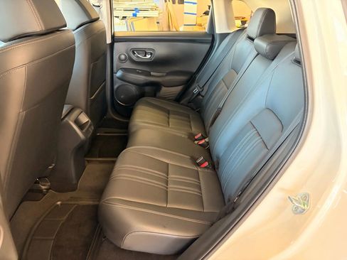Used 2023 Honda HR-V EX-L image 15